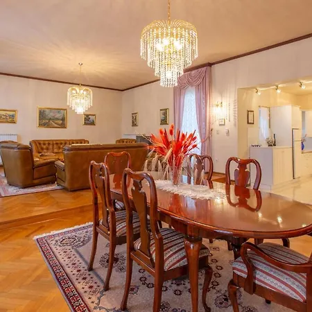 Ferienhaus Beautiful In *